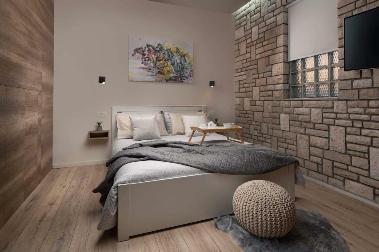 Luxe Studio Mr.M 2 Pula Bagian luar foto